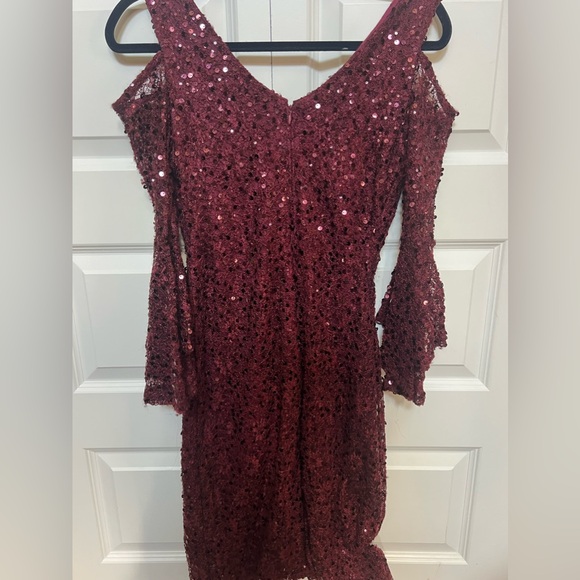 Nightway Sequined Lace Bell-Sleeve Dress Merlot wine midi size 8 - Picture 5 of 5